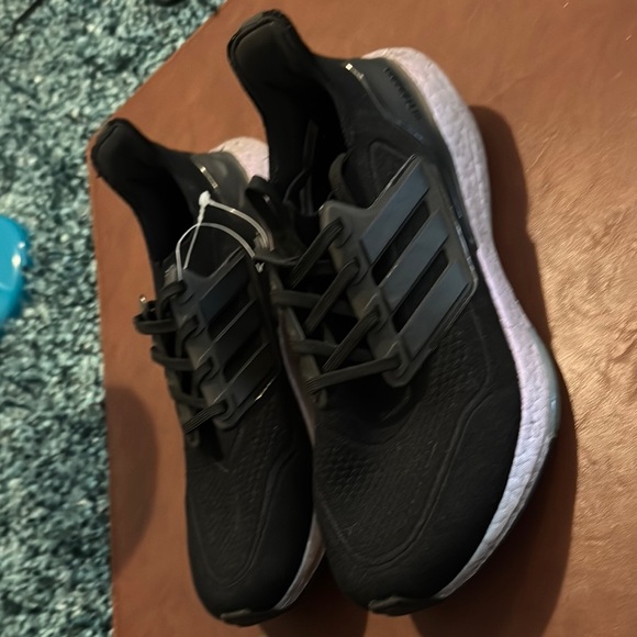 Adidas Black and Gray Athletic Sneakers - Picture 4 of 11